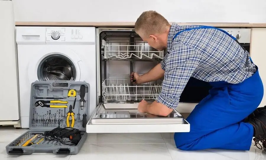 Çubuk Termodinamik servisi teknisyen ekibi beyaz eşya tamiri yaparken